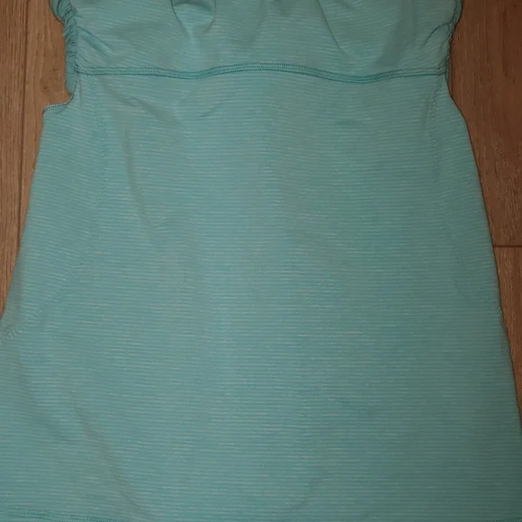 Lululemon Turbo Tank Size 8 - Picture 8 of 13